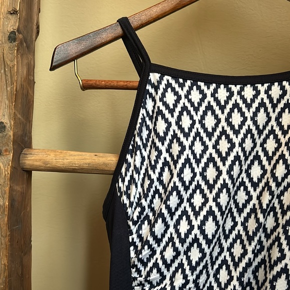 NWT Jofit Strappy Tennis Pickleball Blue/White Tank Top UPF 50+ Size Small - Picture 2 of 9